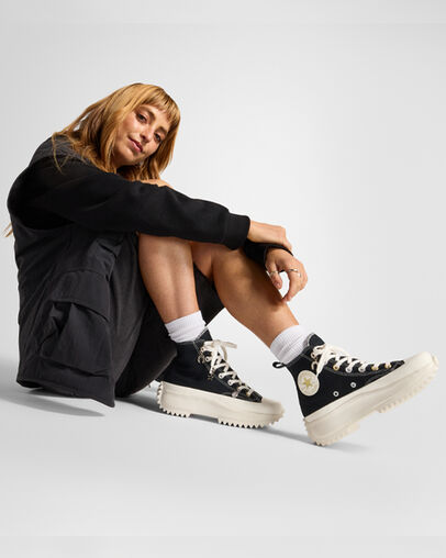 Black / Gold Converse Run Star Hike Charms Women Sneakers Canada | C-83076419