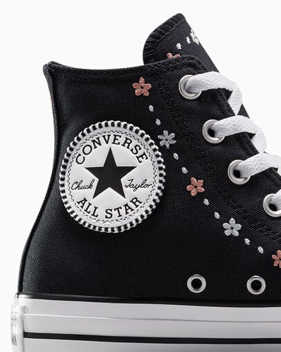 Black / White Converse Chuck Taylor All Star Petite Petals Women Sneakers Canada | C-47650929