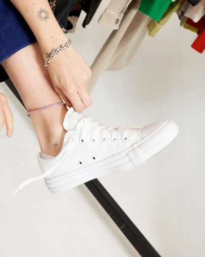 White Converse Chuck Taylor All Star Men Canvas Shoes Canada | C-04825619